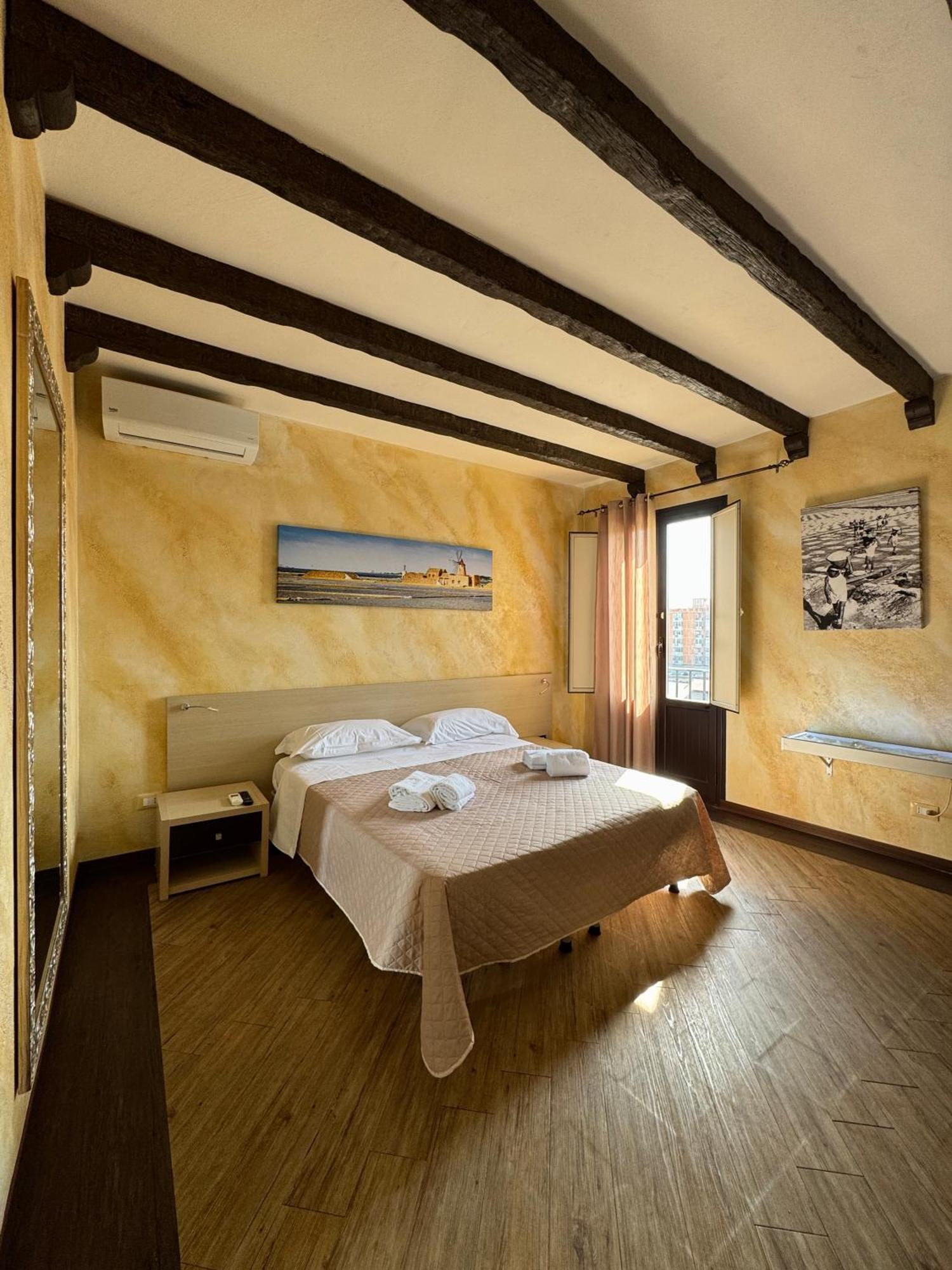 Summer Wind Apartments Trapani Luaran gambar